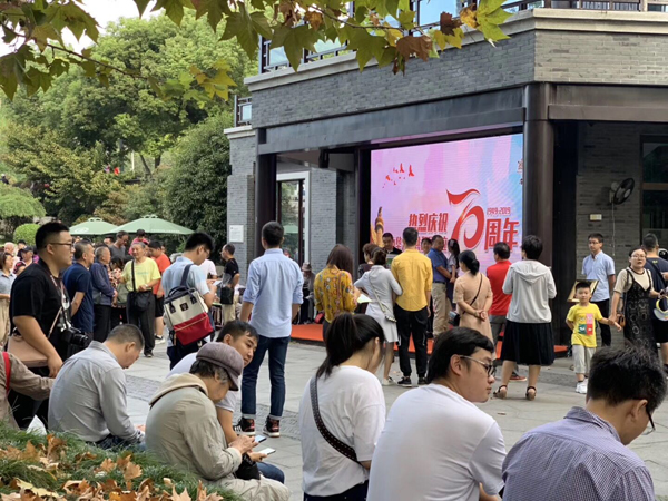 1572695796.jpg b5aaf168abbc4b3c9c3906832044b775.jpg